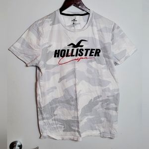 Hollister T-Shirt